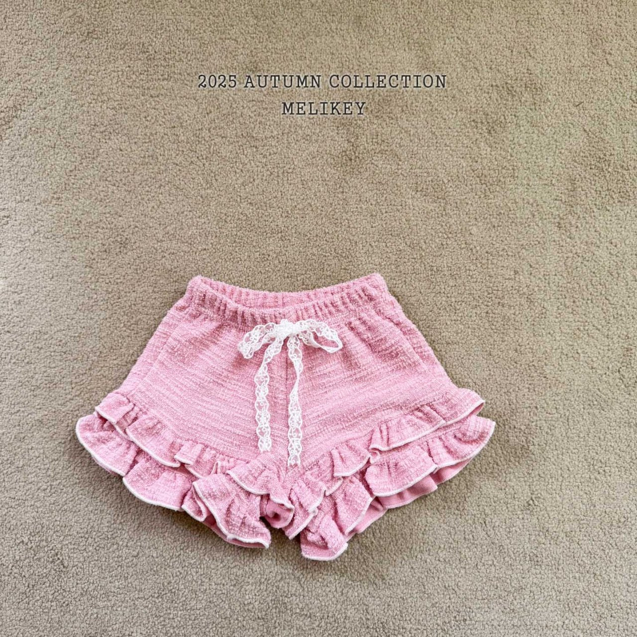 Evian frill shorts