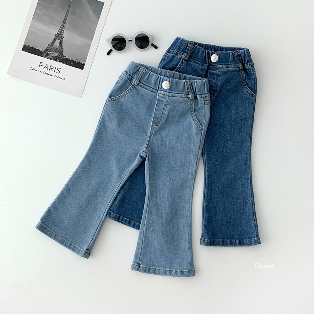Pretty bootcut pants