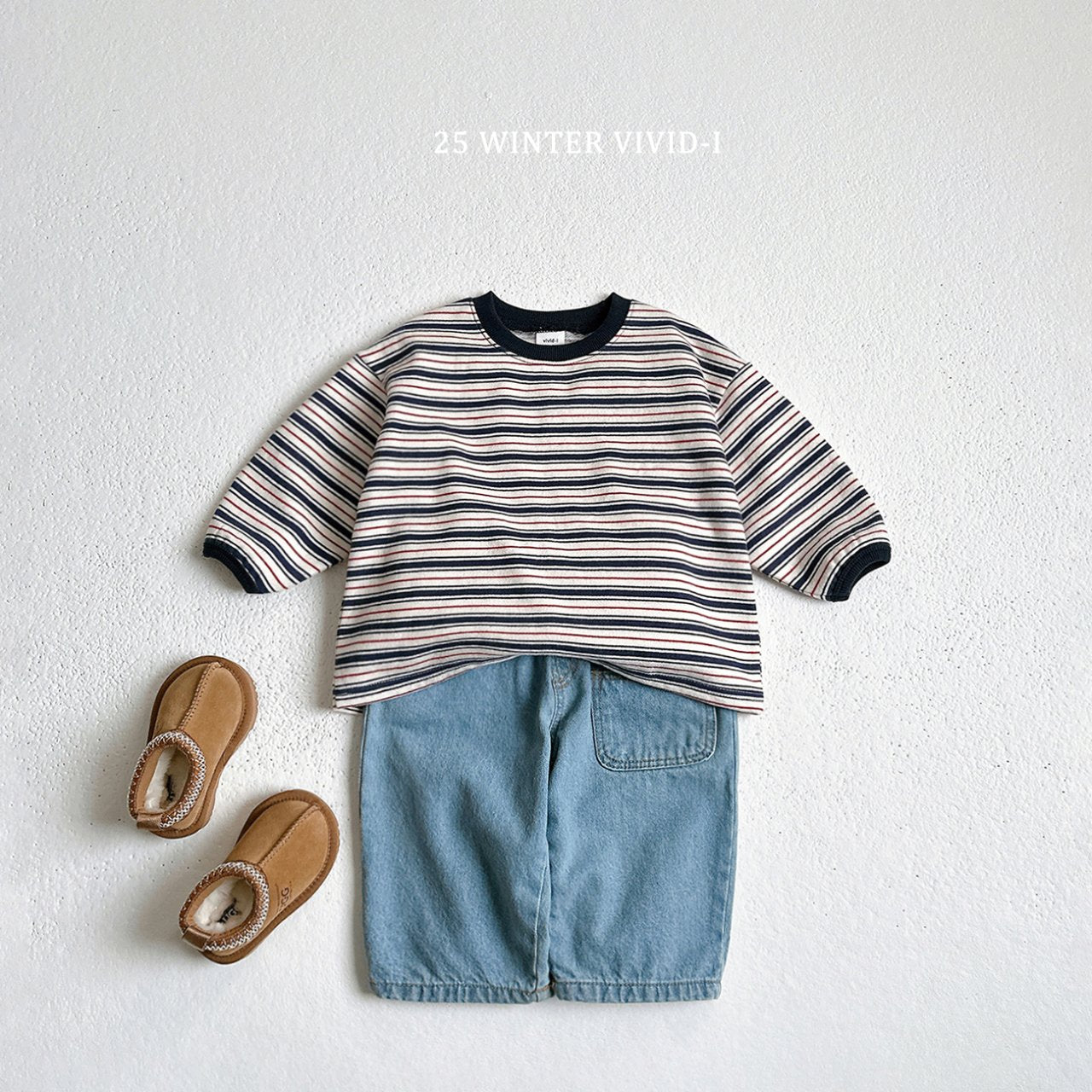 Fleece-lined multi-striped sweatshirt