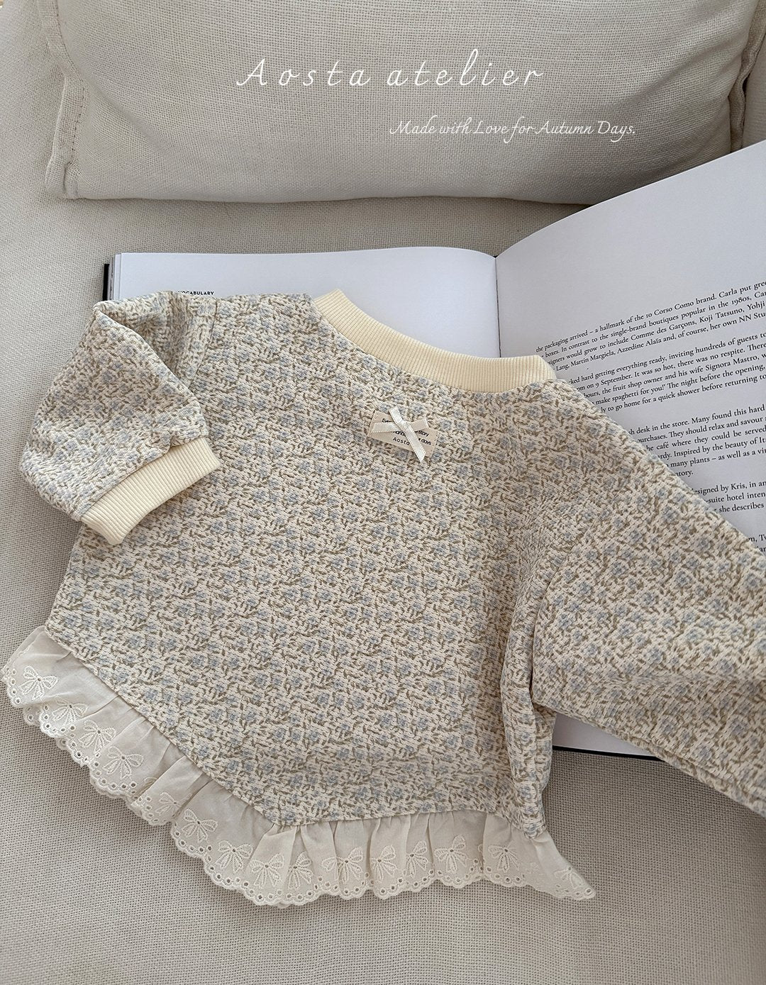 Lace bonbon sweatshirt