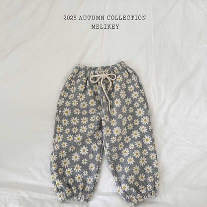 Daisy jogger pants