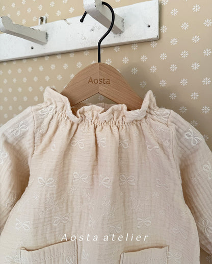Beige princess dress