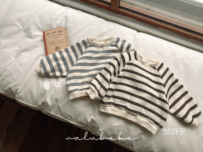 Multi-striped fleece sweatshirt