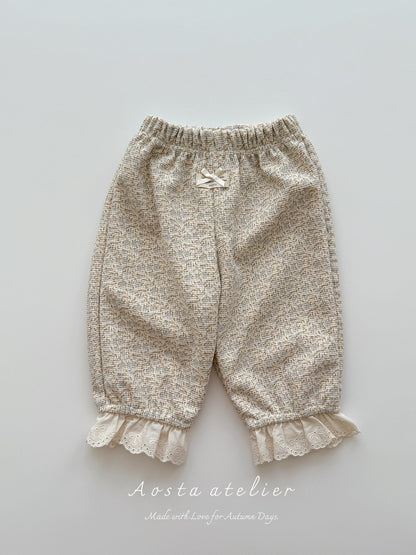 Lace bonbon pants