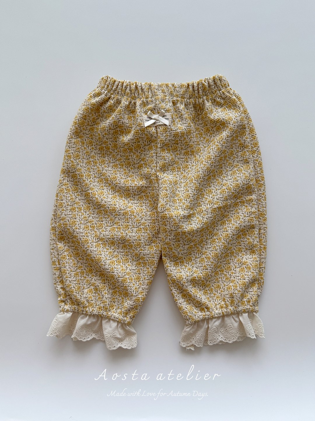 Lace bonbon pants