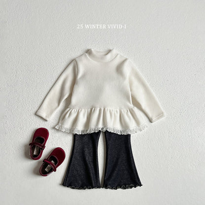 Pattern pants