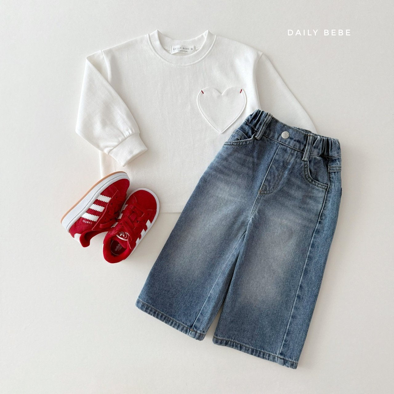 Heart pocket top