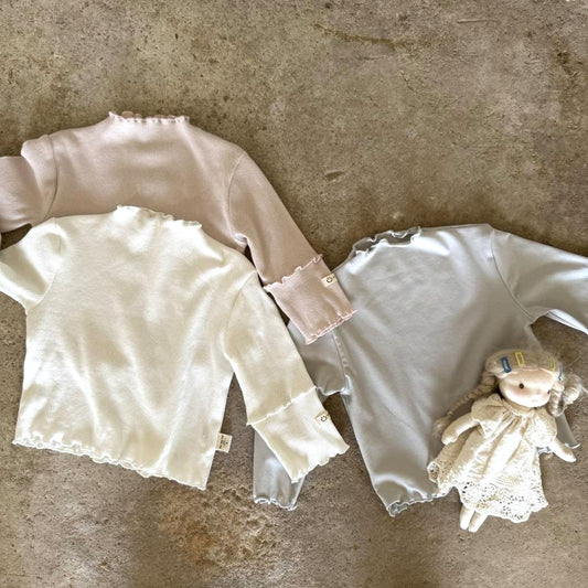 Pastel wave top