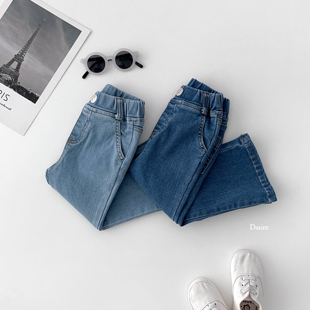 Pretty bootcut pants