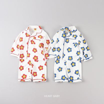 Smiling daisy pajama set