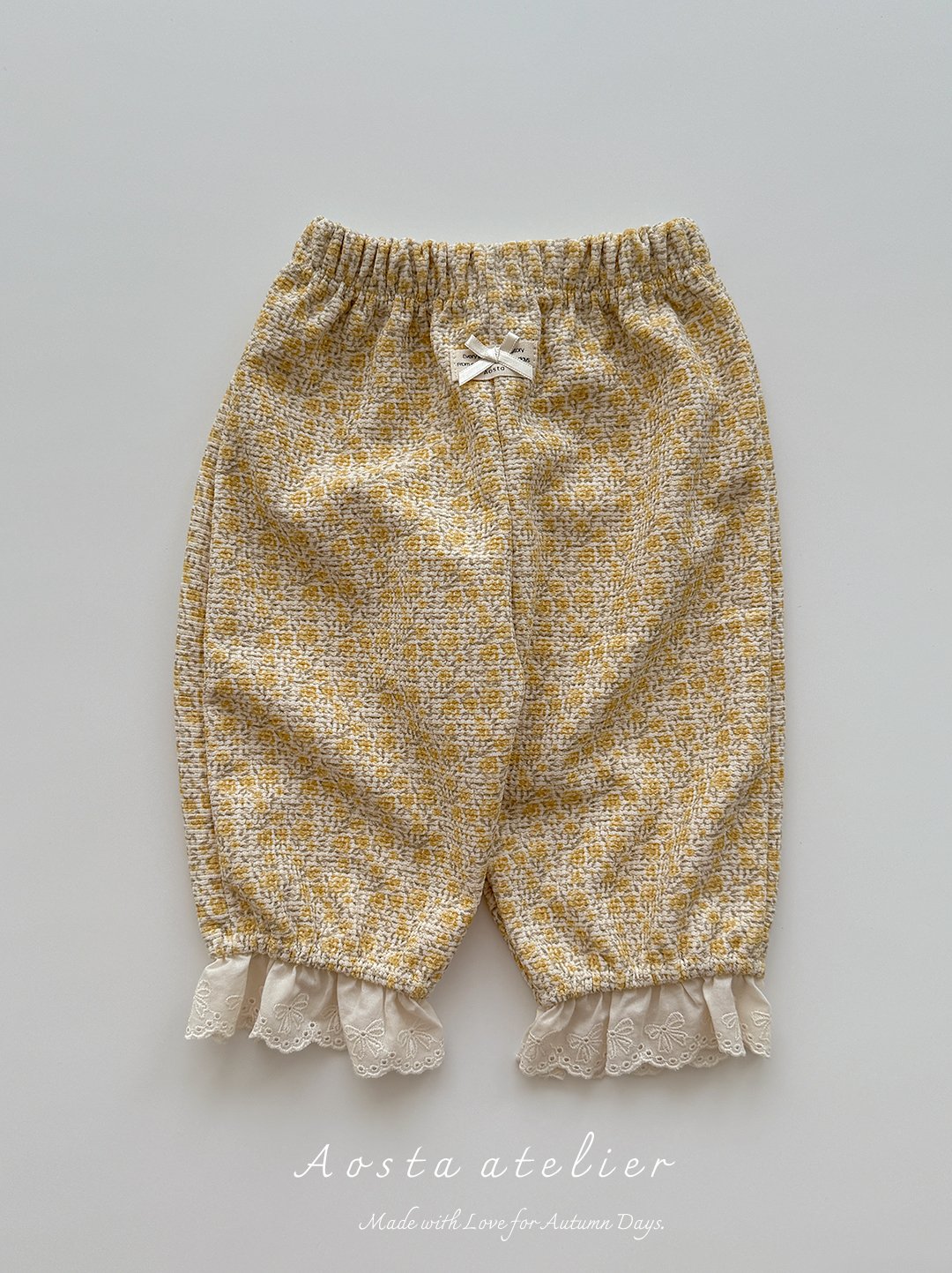 Lace bonbon pants