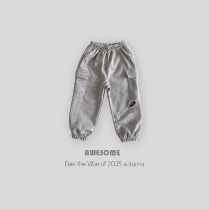 Diagonal cut cargo pants