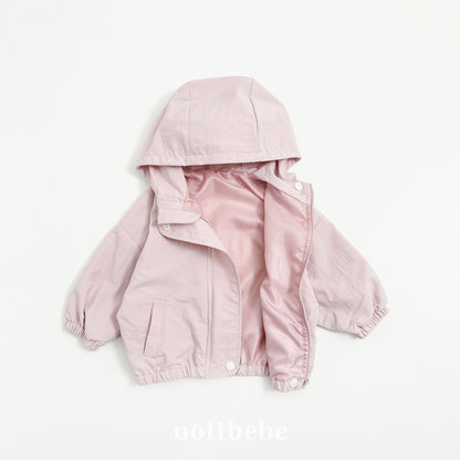 Marshmallow hooded windbreaker