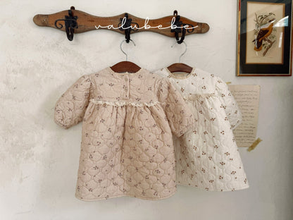 Lace padded dress