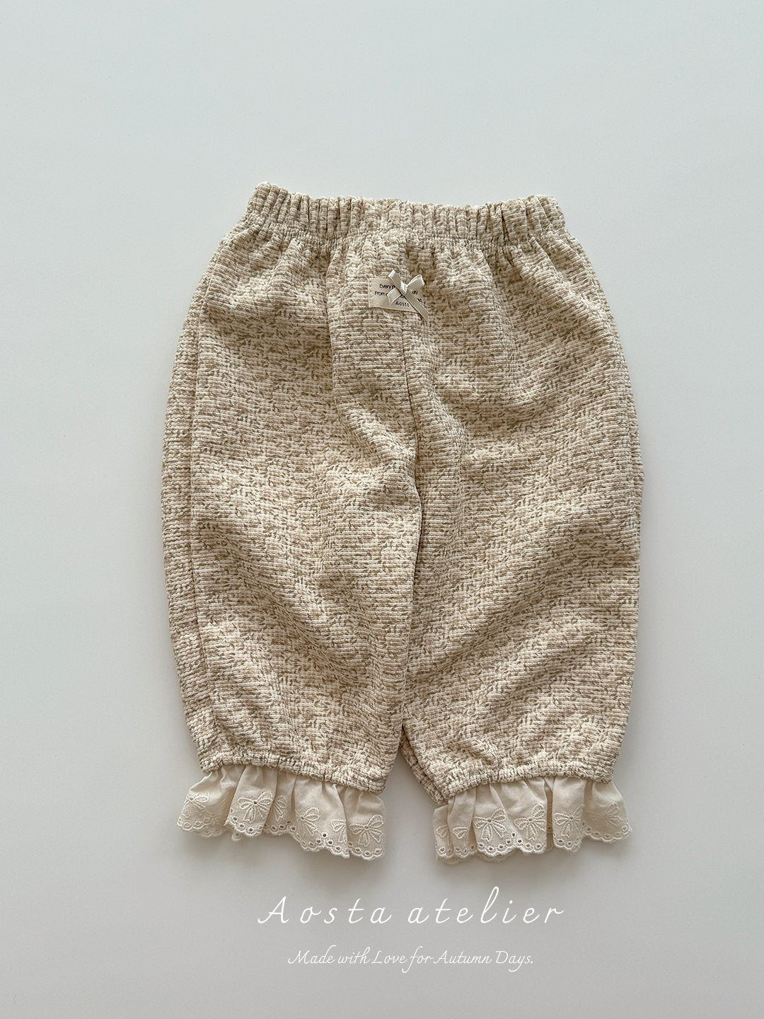 Lace bonbon pants