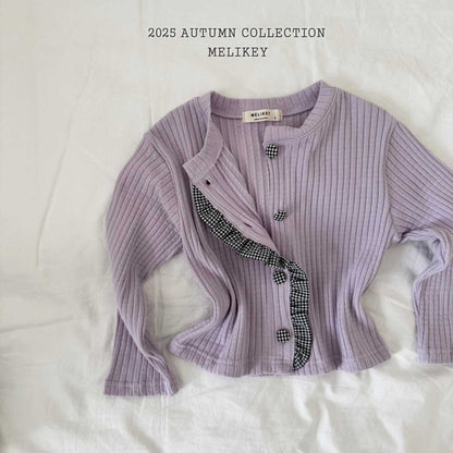 Point button cardigan