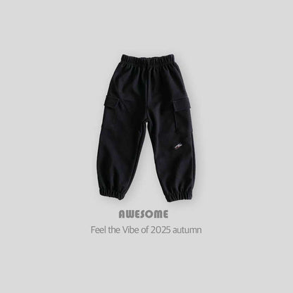 Diagonal cut cargo pants