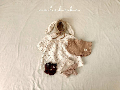 Bella mock neck cape