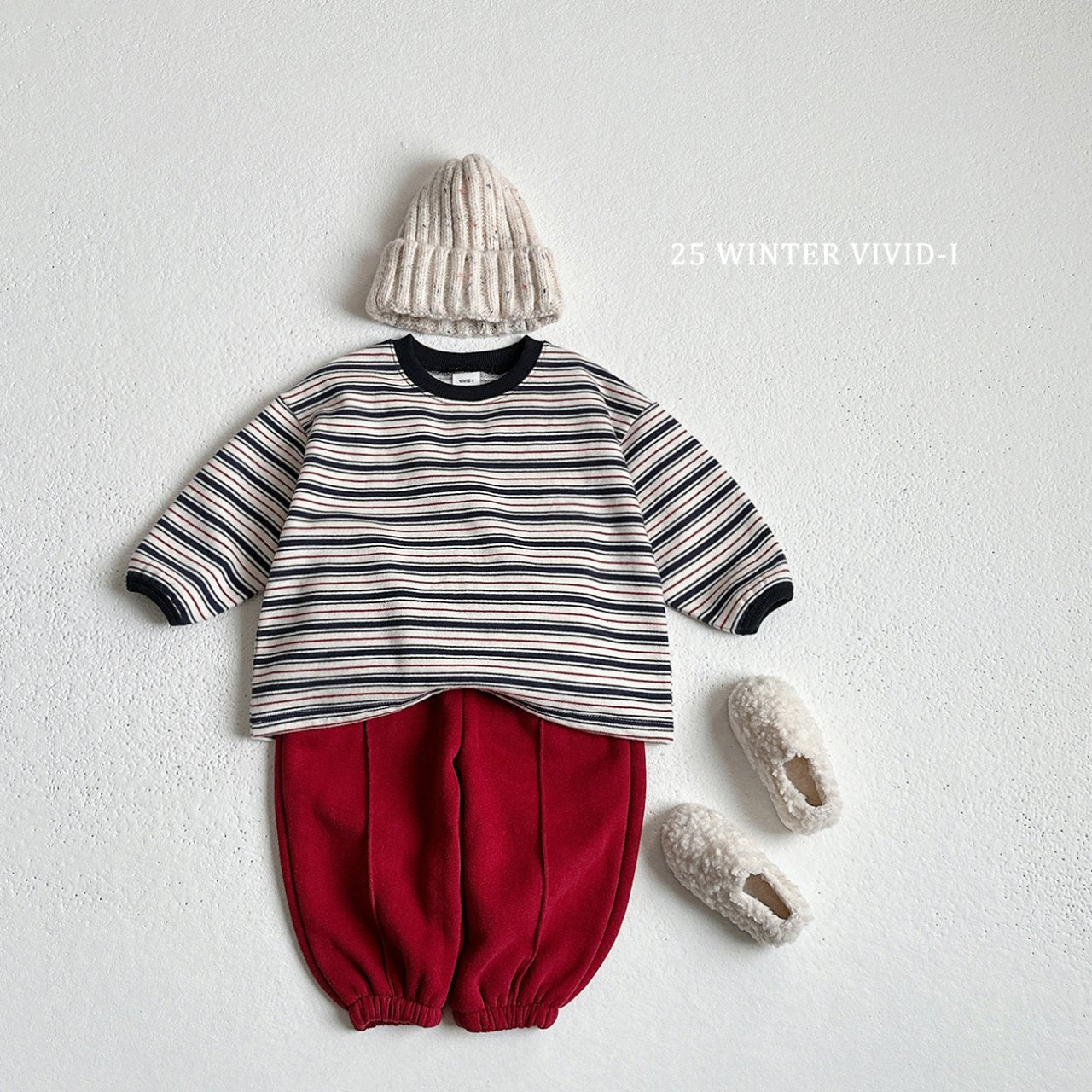 Fleece-lined multi-striped sweatshirt