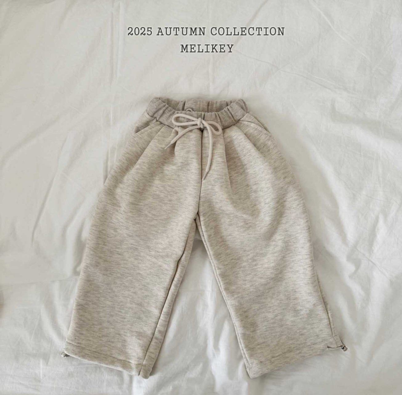 Two-tuck wild pants
