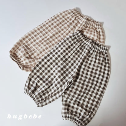 Checkered pants