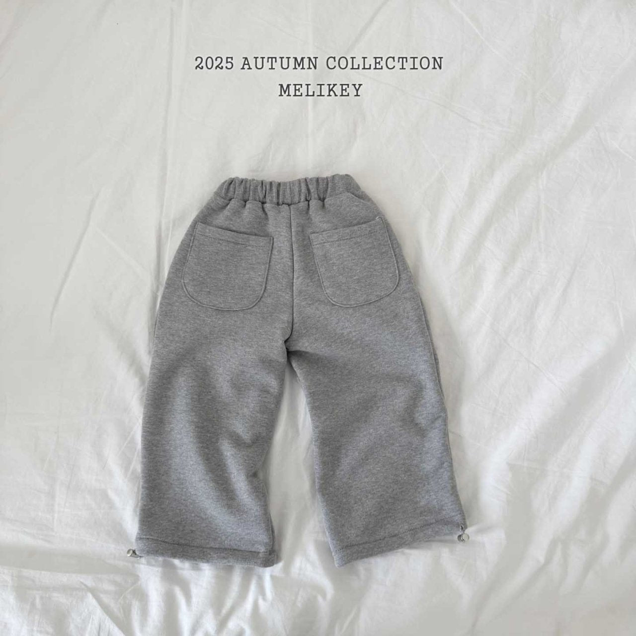 Two-tuck wild pants