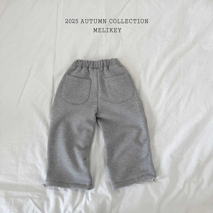 Two-tuck wild pants