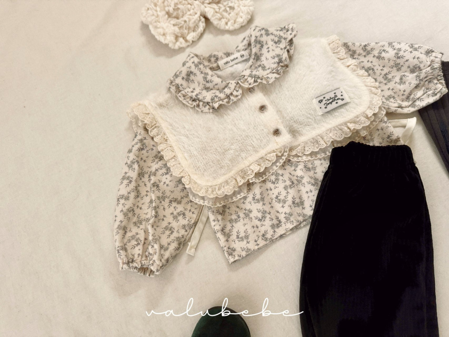 Lumi collar blouse