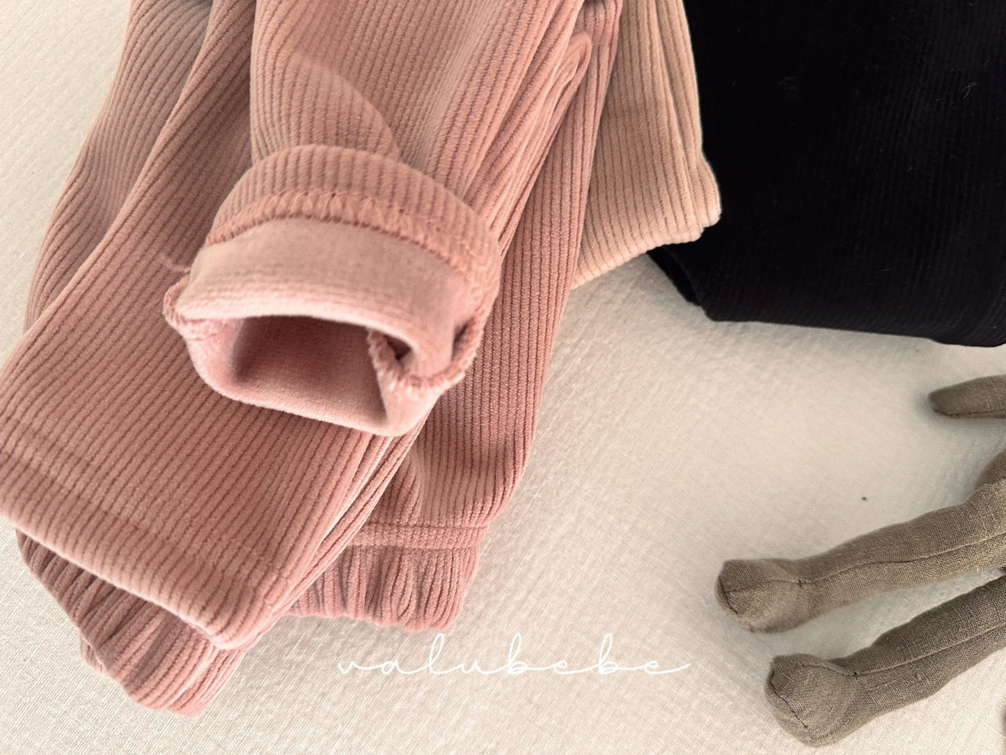 Mink leggings
