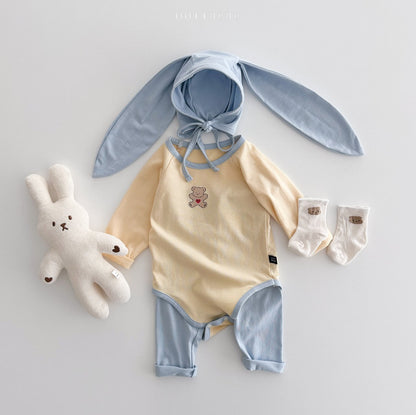 So sweet baby onesie & leggings set