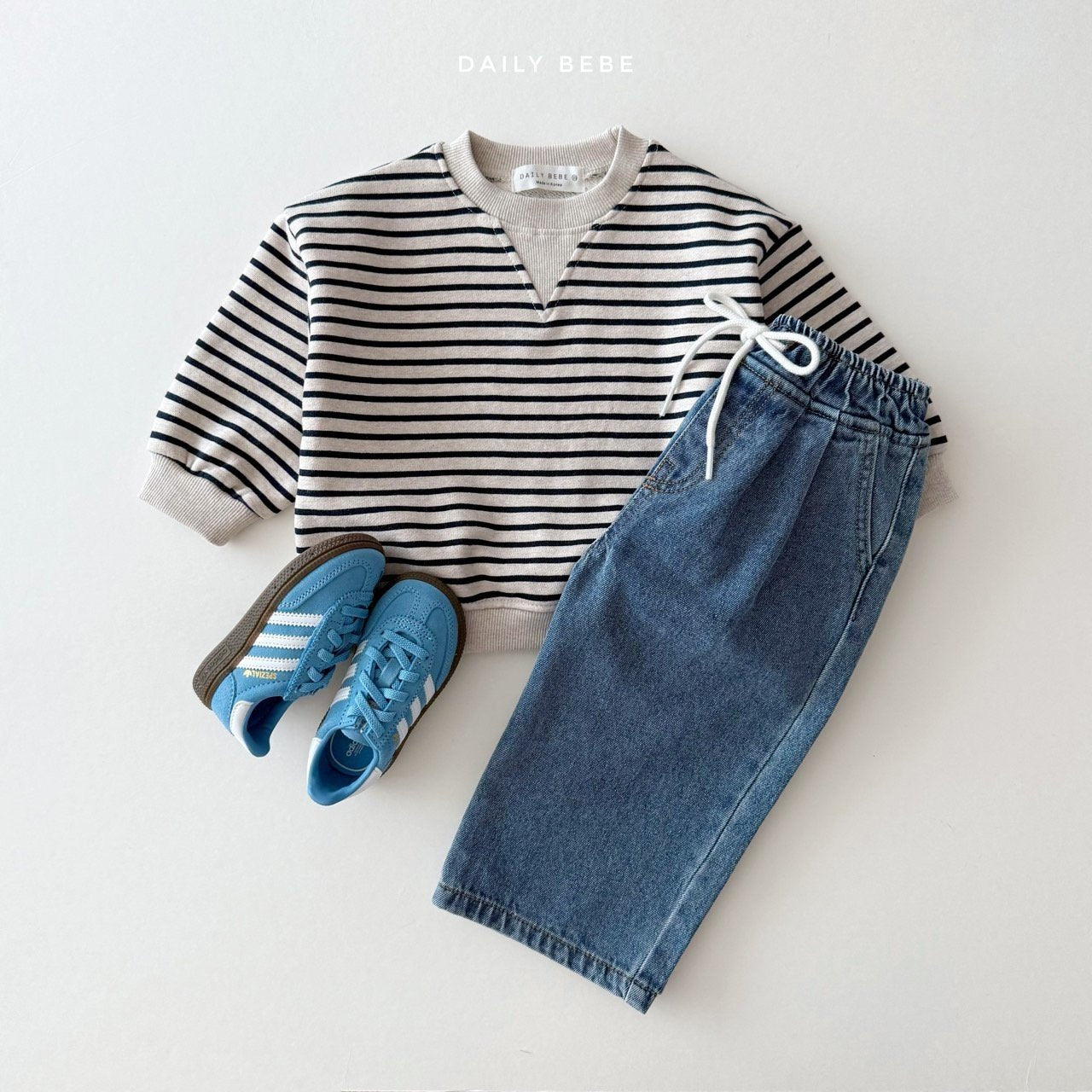 Striped triangle sweatshirt