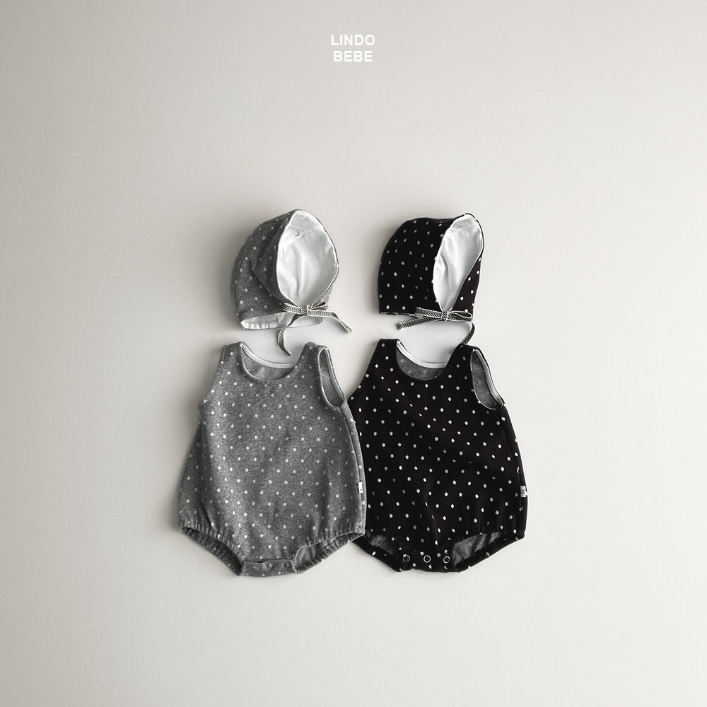 Polka dot bonnet