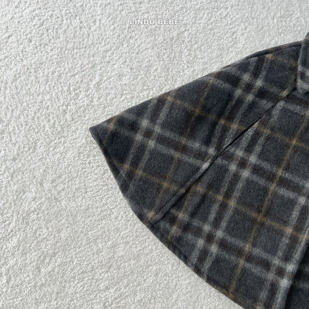 Check cape jacket