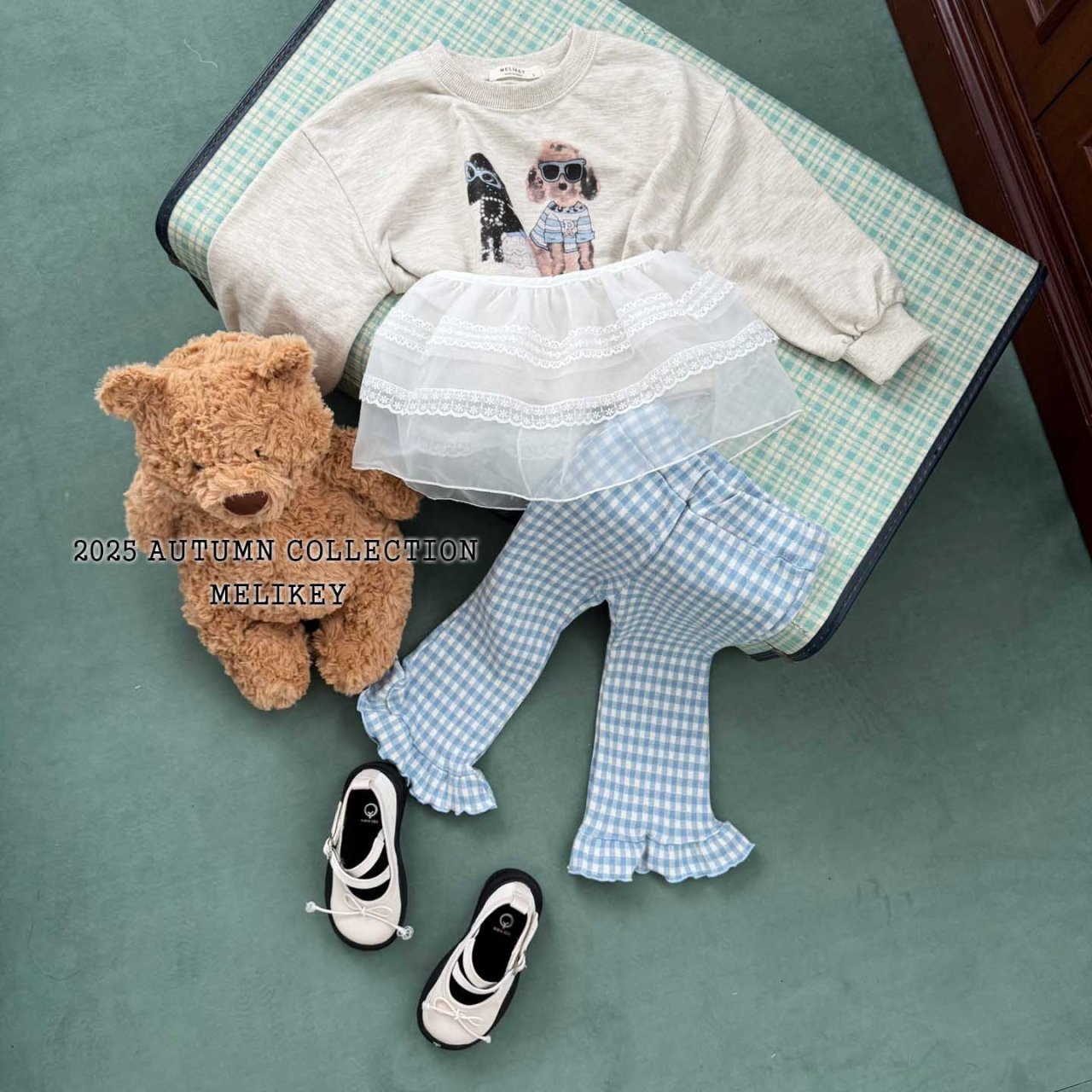 Poodley sweatshirt