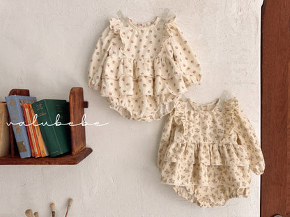 Boen frill suit