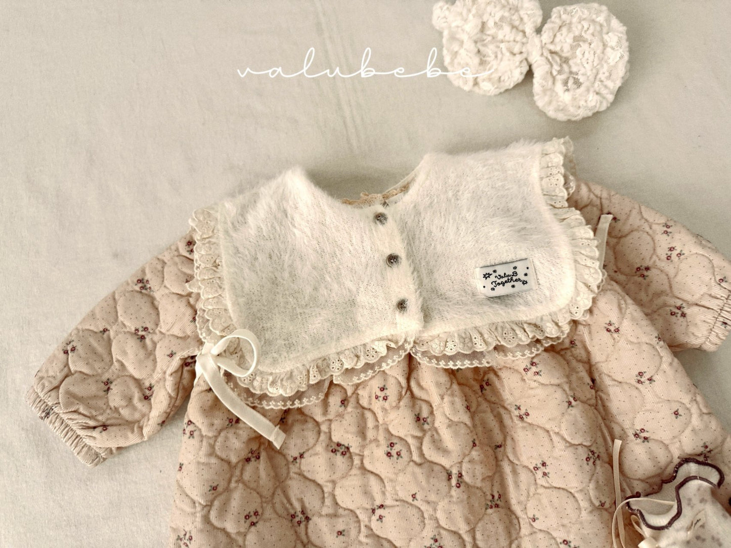 Lace padded dress