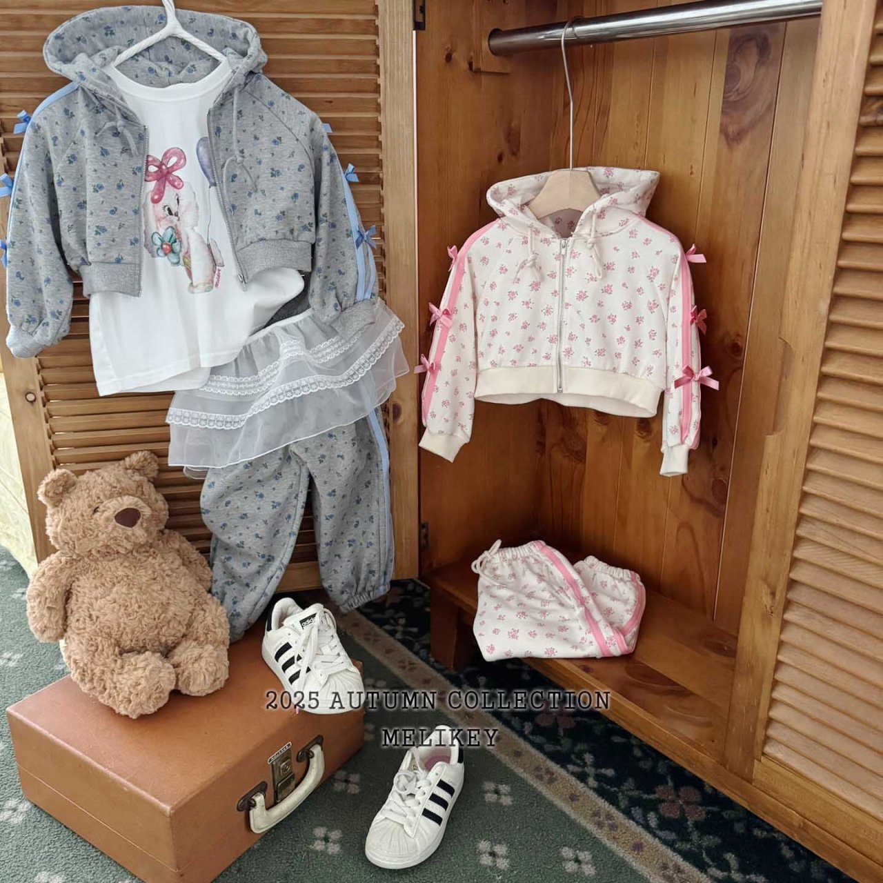 Floral ribbon hooded zipip