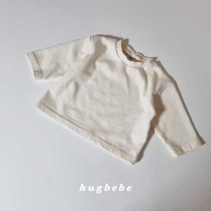 Simple long sleeve top